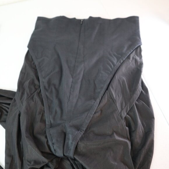 High-Waisted Black Cut-Out Pants - Picture 12 of 16